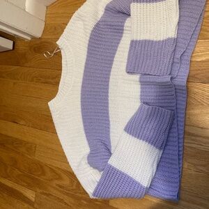 Knitted purple and white long sleeve sweater